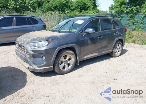 2021 Toyota Rav4 Xle z USA, uszkodzony, nr VIN 2T3P1RFV1MC214257